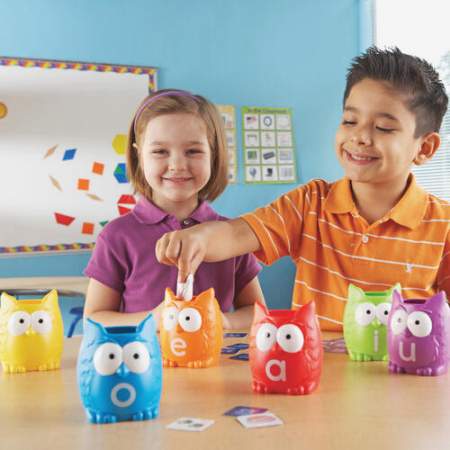 Learning Resources Vowel Owls Sorting Set (5460)
