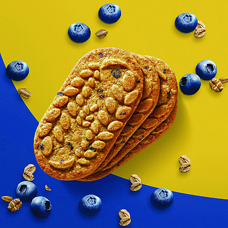 belVita Breakfast Biscuits, Blueberry, 1.76 oz Pack, 8/Box (02908BX)