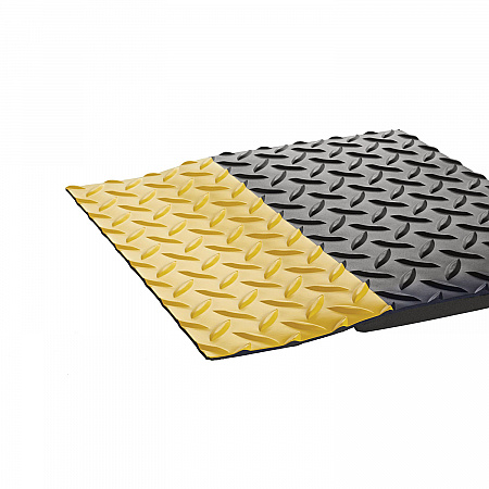 Industrial Deck Plate Anti-Fatigue Mat, Rectangular, Black/Yellow Raised Diamond Surface, 24
