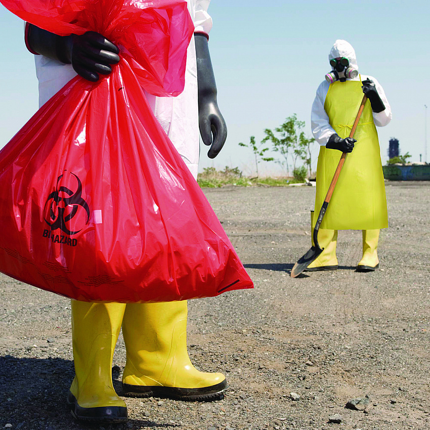A70 Chemical Spray Protection Aprons, Polyethylene-Coated Fabric, One Size Fits Most, Yellow, 100/Carton (97790)
