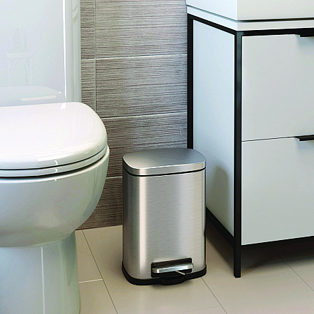 Step Pedal Trash Can, 1.3 gal, Plastic/Stainless Steel, Silver (HLSS01R)