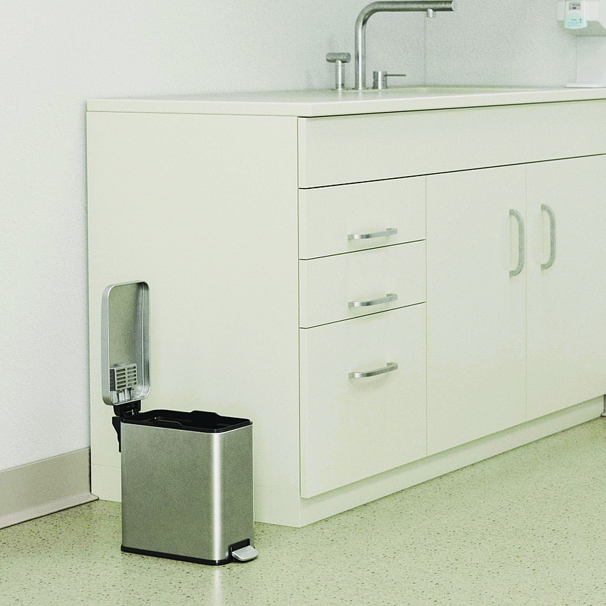 Step Pedal Trash Can, 3 gal, Plastic/Stainless Steel, Silver (HLSS03R)
