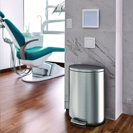 Step Pedal Trash Can, 13 gal, Half-Round Plastic/Stainless Steel, Silver (HLSS13D)