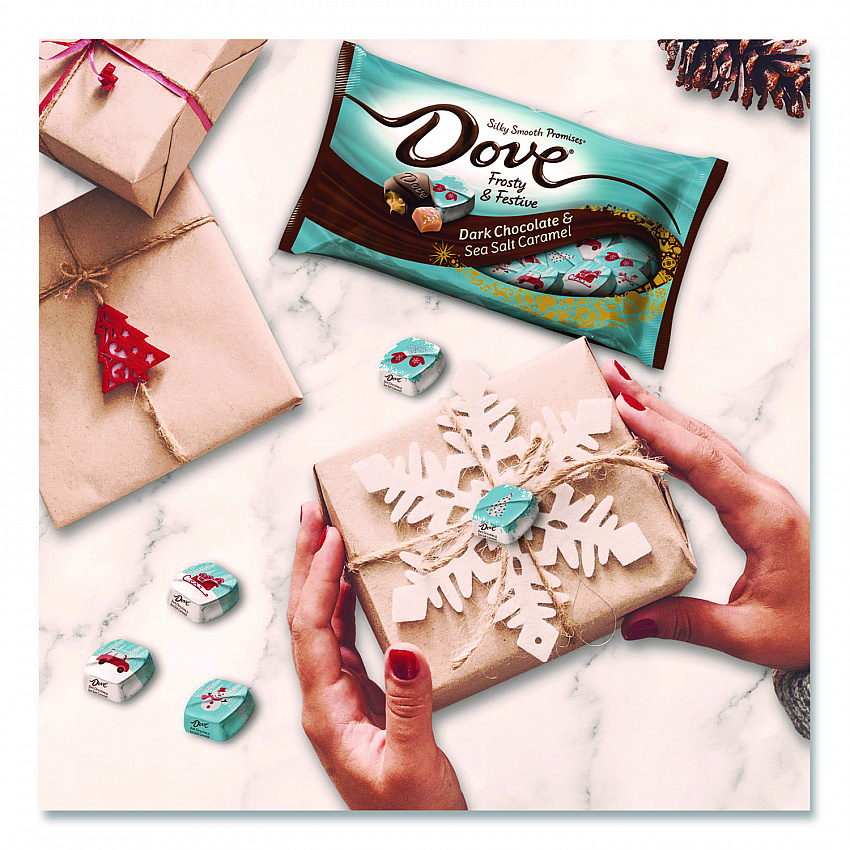 Promises Frosty and Festive Dark Chocolate and Sea Salt Caramel Candy, 7.94 oz Bag (MMM59122)