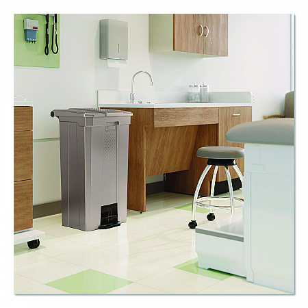 Step-On Trash Can, 23 gal, Resin, Platinum Metallic (TCST23)