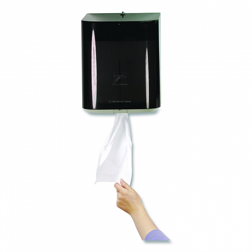 Premiere Center-Pull Towels, Perforated, 1-Ply, 8 x 14.2, White, 250/Roll, 4 Rolls/Carton (01320)