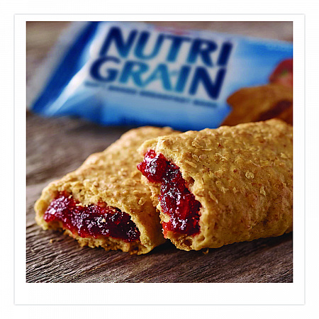 Nutri-Grain Soft Baked Breakfast Bars, Strawberry, 1.3 oz, 8/Box (35902)