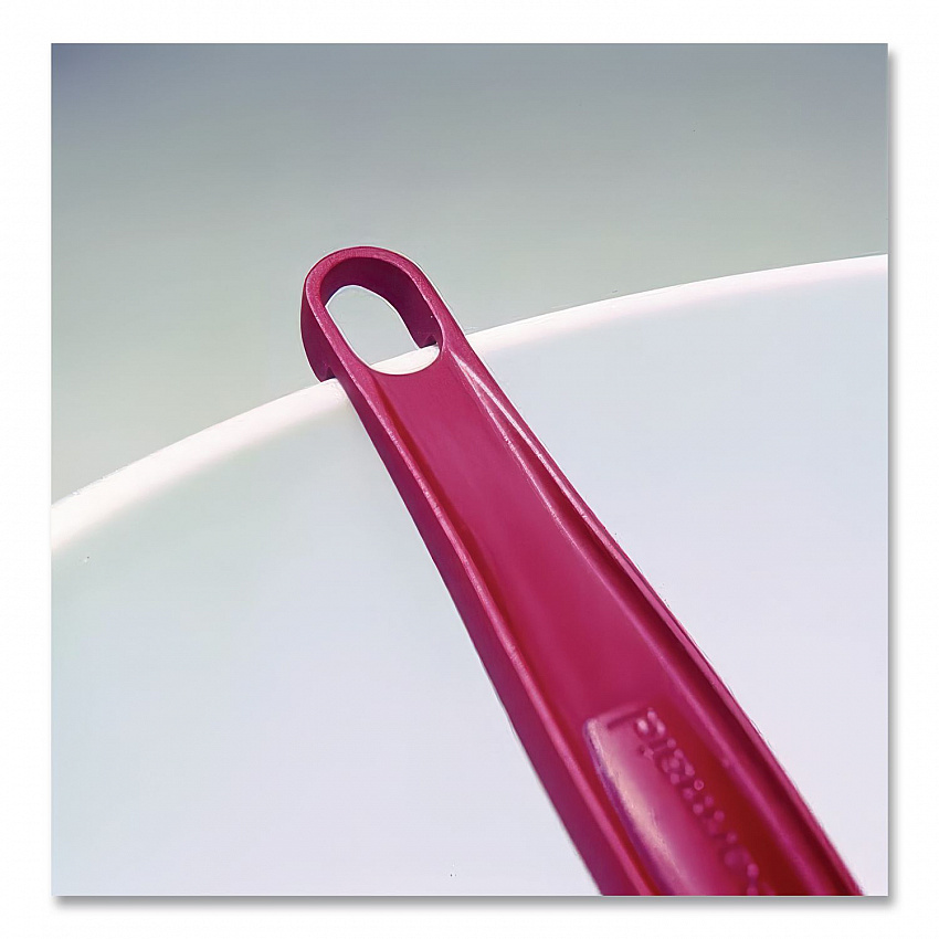 High-Heat Cook's Scraper, Plastic, 16.5", Red/White (1964RED)