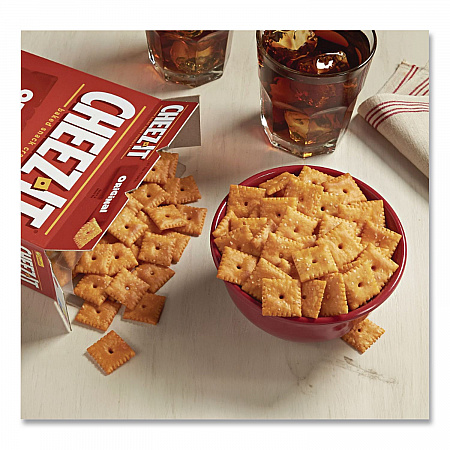 Cheez-it Crackers, Original, 48 oz Box (827695)