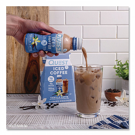 Iced Coffee, Vanilla Latte, 10 oz Bottle, 12/Carton (QUN14436)