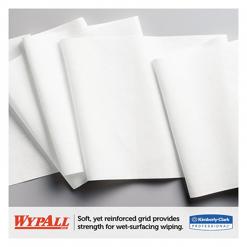 L30 Towels, Center-Pull Roll, 9.8 x 15.2, White, 300/Roll, 2 Rolls/Carton (05820)