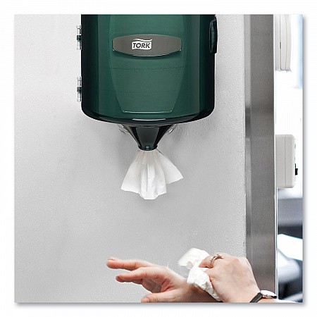 Centerfeed Hand Towel, 2-Ply, 7.6 x 11.75, White, 530/Roll, 6 Roll/Carton (RC530)