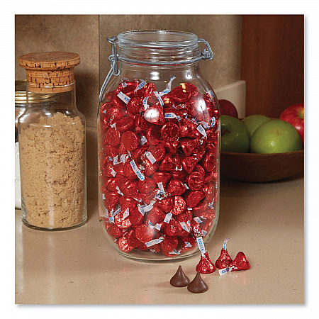KISSES, Milk Chocolate, Red Wrappers, 66.7 oz. Bag (60286)