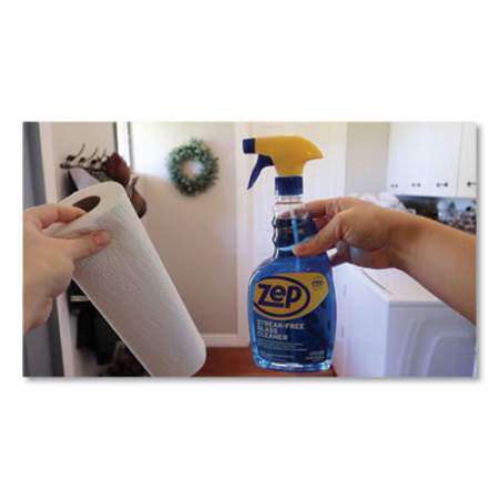 Zep Commercial Streak-Free Glass Cleaner, Pleasant Scent, 32 oz Spray Bottle (ZU112032EA)