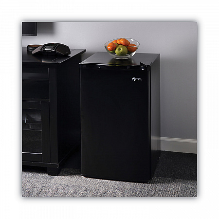 3.2 Cu. Ft. Refrigerator with Chiller Compartment, Black (RF333B)