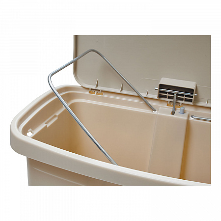 Streamline Resin Step-On Container, Front Step Style, 8 gal, Polyethylene, Beige (1883456)