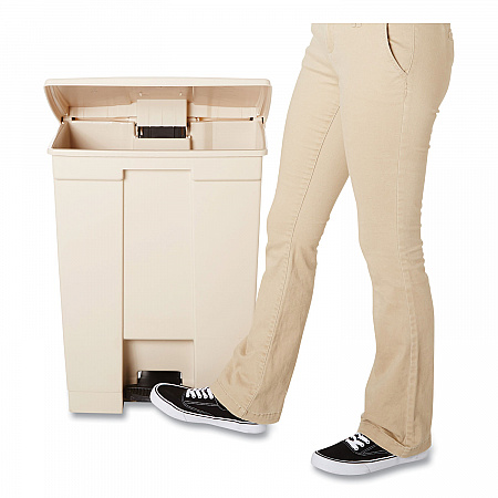Legacy Step-On Receptacle, 18 gal, Polyethylene, Beige (614500BG)
