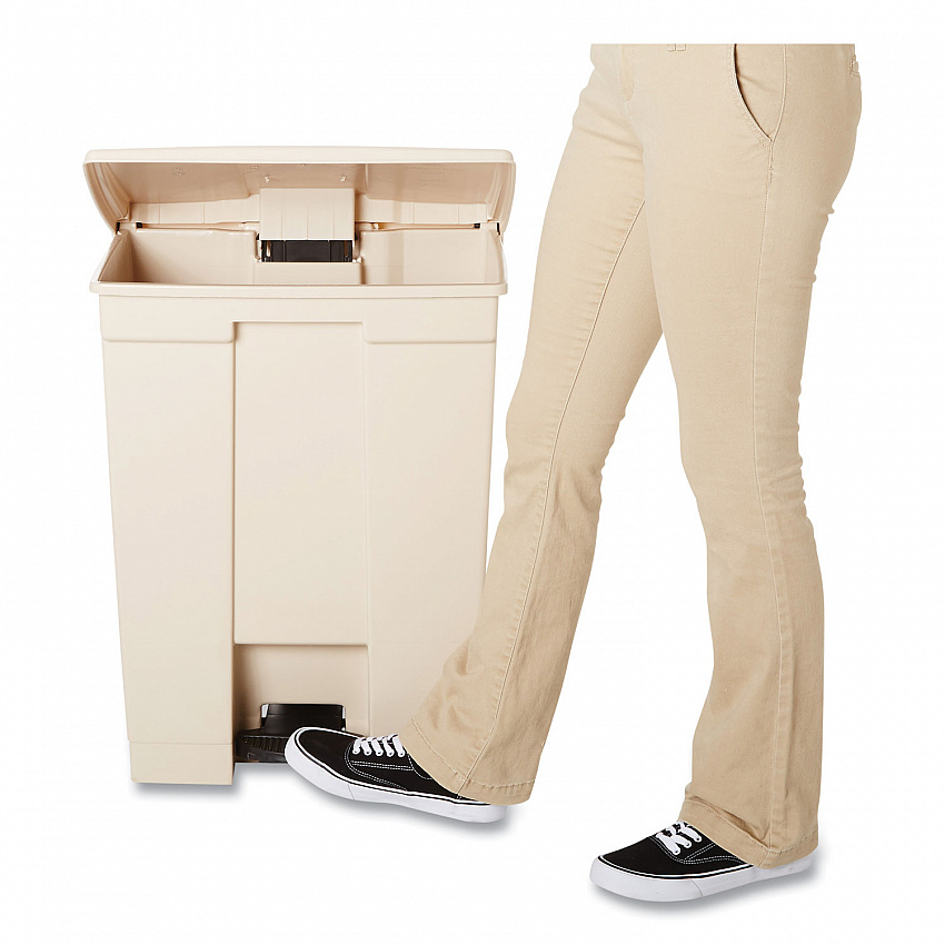 Legacy Step-On Receptacle, 18 gal, Polyethylene, Beige (614500BG)