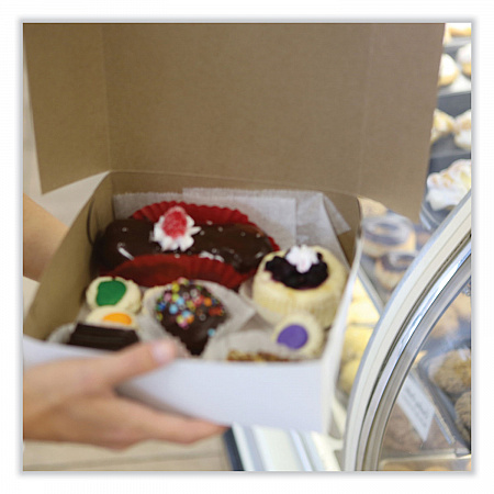 Bakery Boxes, Standard, 16 x 16 x 6, White, Paper, 50/Carton (1597)