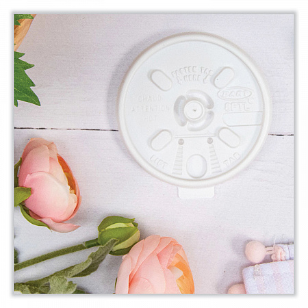 Lift n' Lock Plastic Hot Cup Lids, Fits 8 oz Hot Cups, White, 1,000/Carton (8FTL)