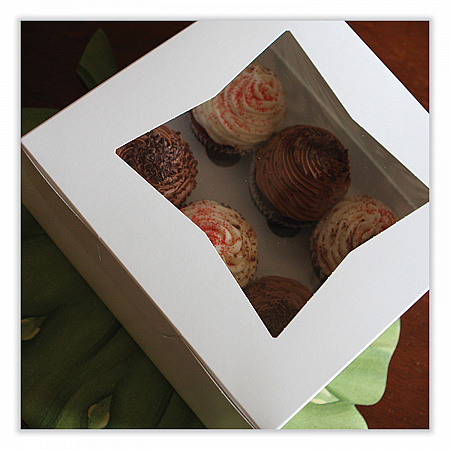 Bakery Boxes, 9 x 9 x 4, White, Paper, 150/Carton (24293)