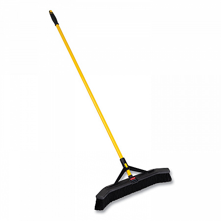 Maximizer Push-to-Center Broom, 24