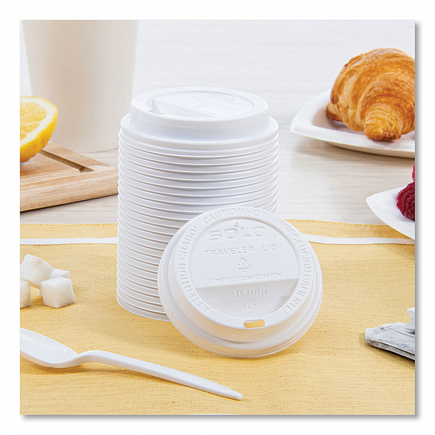 Traveler Cappuccino Style Dome Lid, Fits 10 oz Hot Cups, Plastic, White, 100/Pack, 10 Packs/Carton (TL31R2)