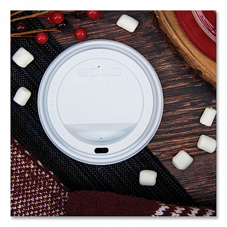 Traveler Cappuccino Style Dome Lid, Fits 10 oz to 24 oz Hot Cups, Plastic, White, 100/Pack, 10 Packs/Carton (TLP316)