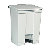 Legacy Step-On Receptacle, 18 gal, Plastic, White (FG614500WHT)